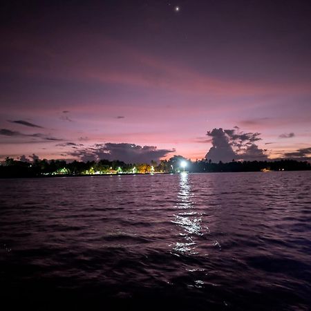 ホテル Sunny Breeze View Hangnaameedhoo エクステリア 写真