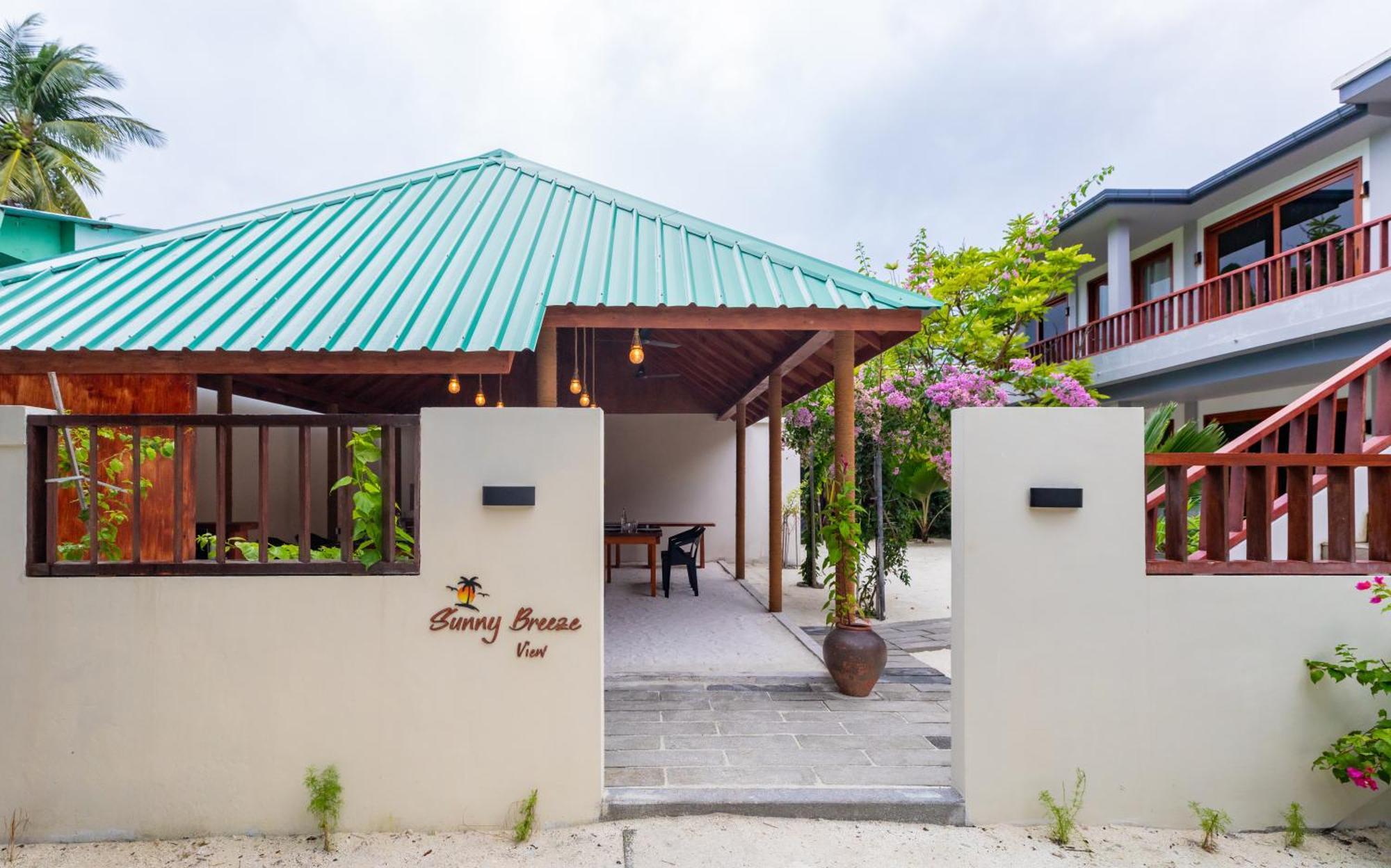 ホテル Sunny Breeze View Hangnaameedhoo エクステリア 写真